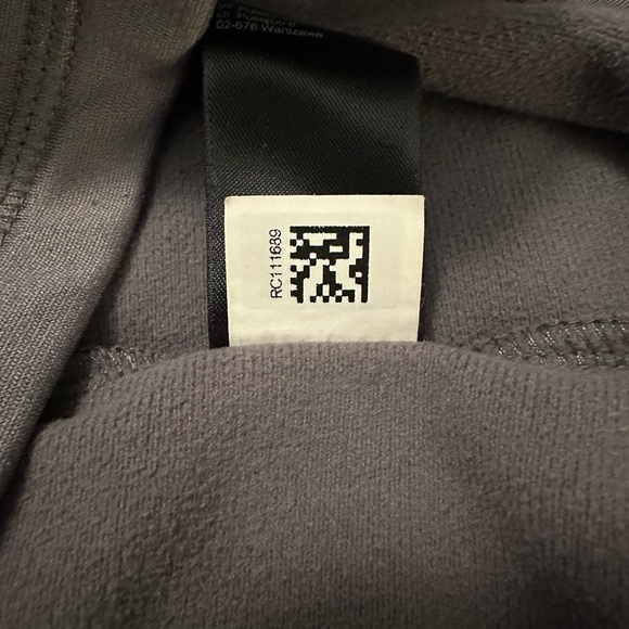 The NorthFace Cinder 1/4 zip pullover, Size Medium - Picture 10 of 10